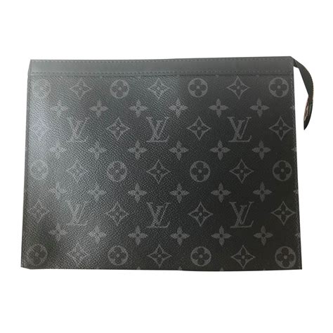 pouch louis vuitton|louis vuitton pouch male.